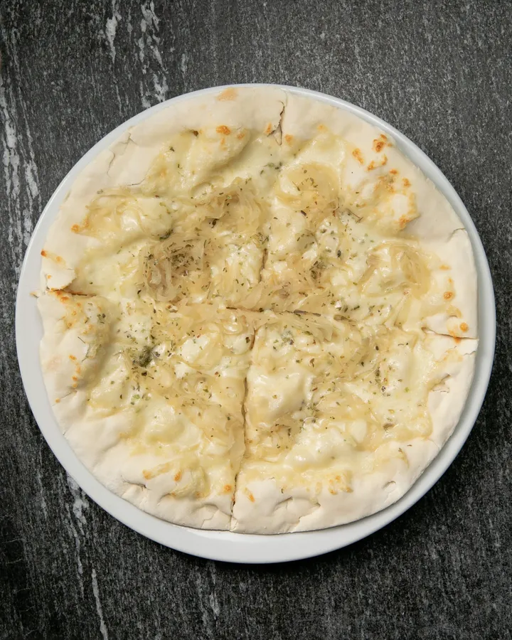 Focaccia Mozzarella e Cipolle