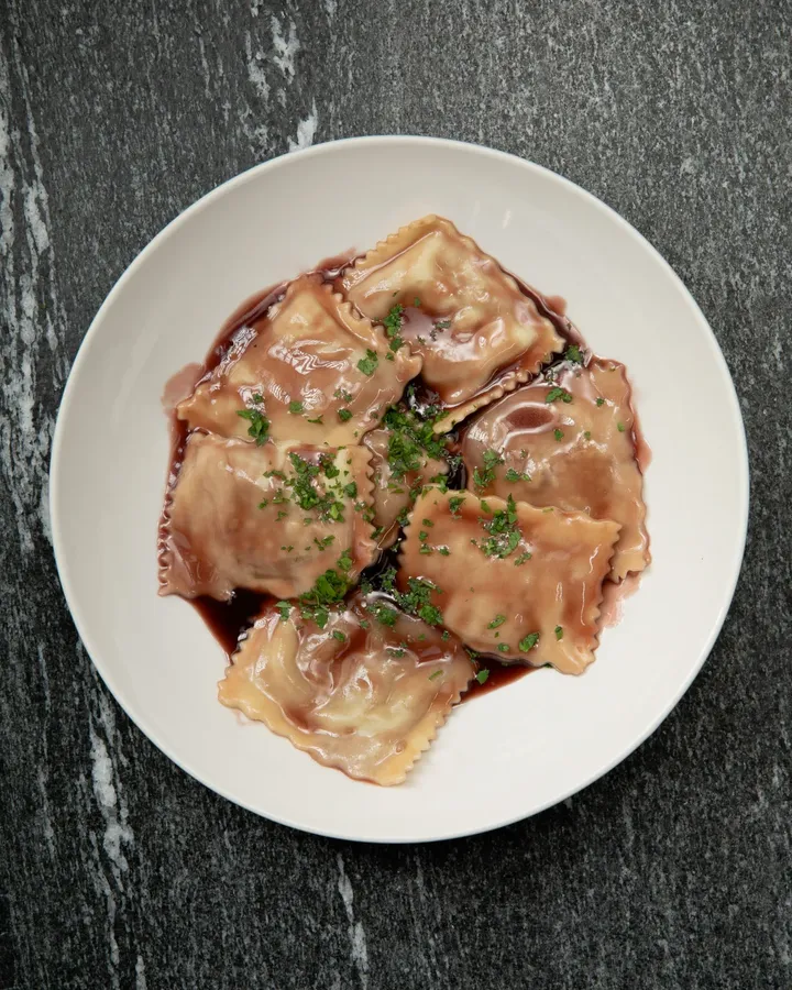 Ravioli relleno de Confit de Pato