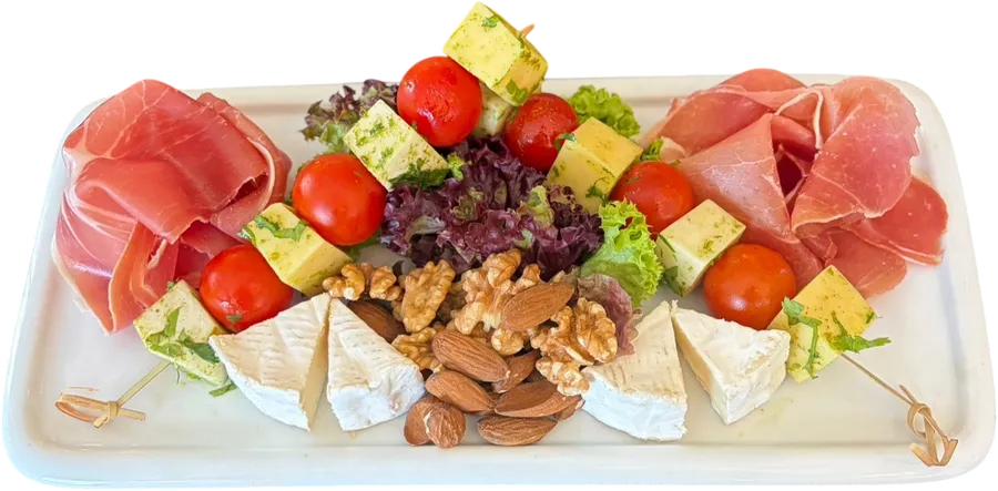 Tabla de quesos  y jamón serrano