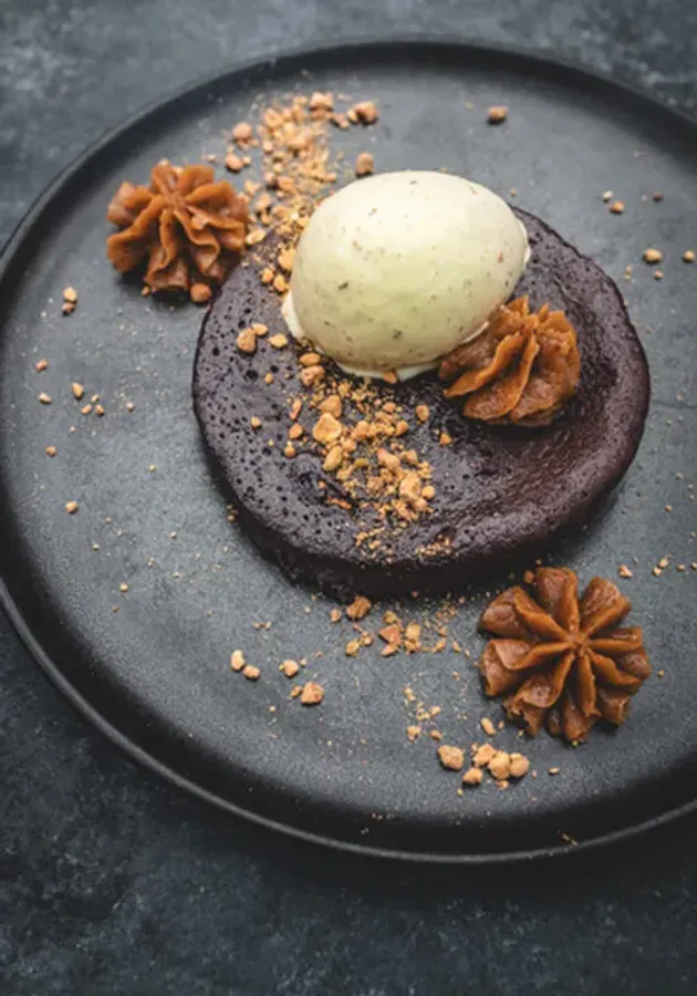Brownie y Helado de Pistacho